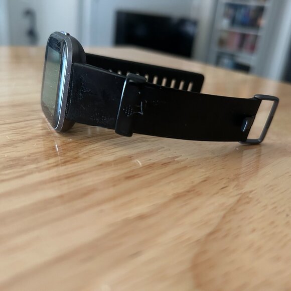 Fitbit Versa 2 - Picture 6 of 13